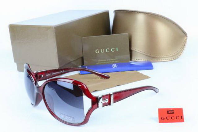 GUCCl Boutique Sunglasses 030